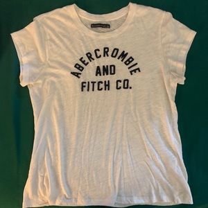 Abercrombie & Fitch Co. embroidered short sleeve